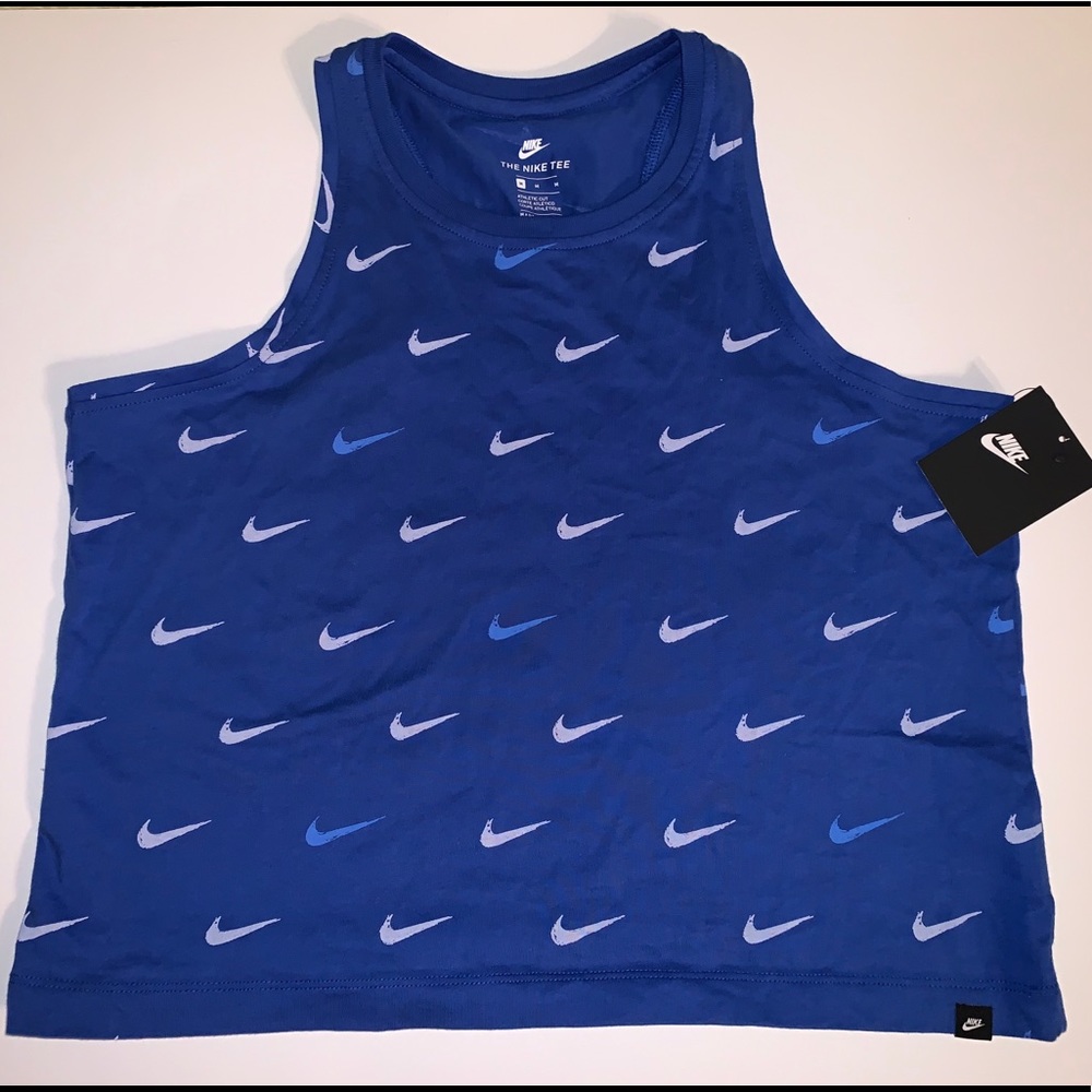 NWT Nike Crop Top